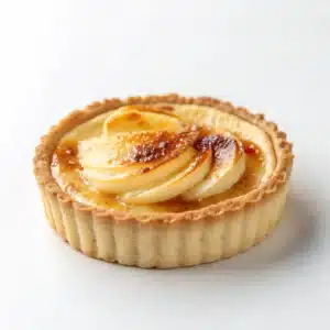 Tartelette individuelle aux pommes façon crème brûlée, dessert healthy.